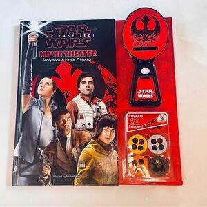 NWT Star Wars The Last Jedi Movie Theater Storybook and Projector